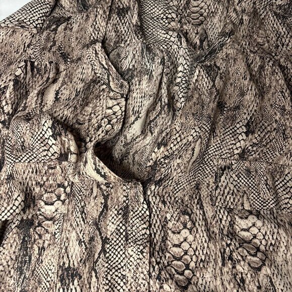 Torrid Harper Blouse Size 0(12) Snakeskin Print Black Cream Georgette 3/4 Sleeve - Picture 11 of 14